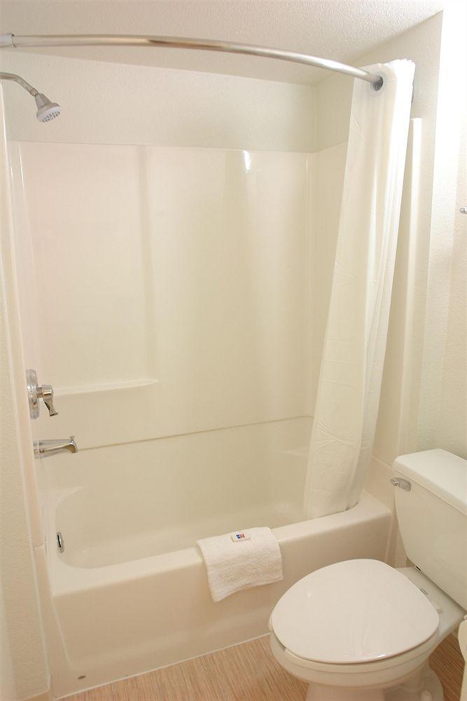 Hotel 6-crawfordsville, In 2*