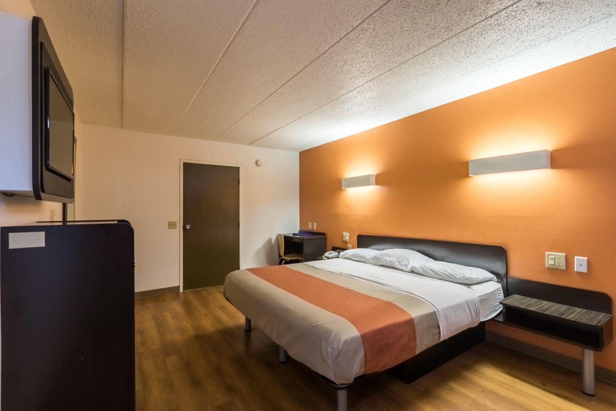 Hotel 6-crawfordsville, In Crawfordsville