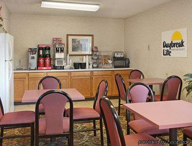 6-crawfordsville, In Hotel